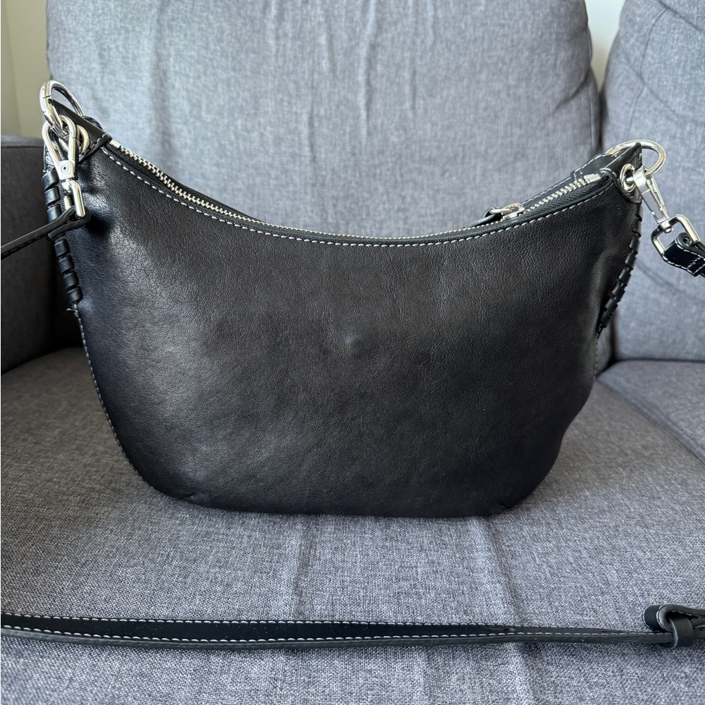 Black Swing Handbag - Picture 2 of 12